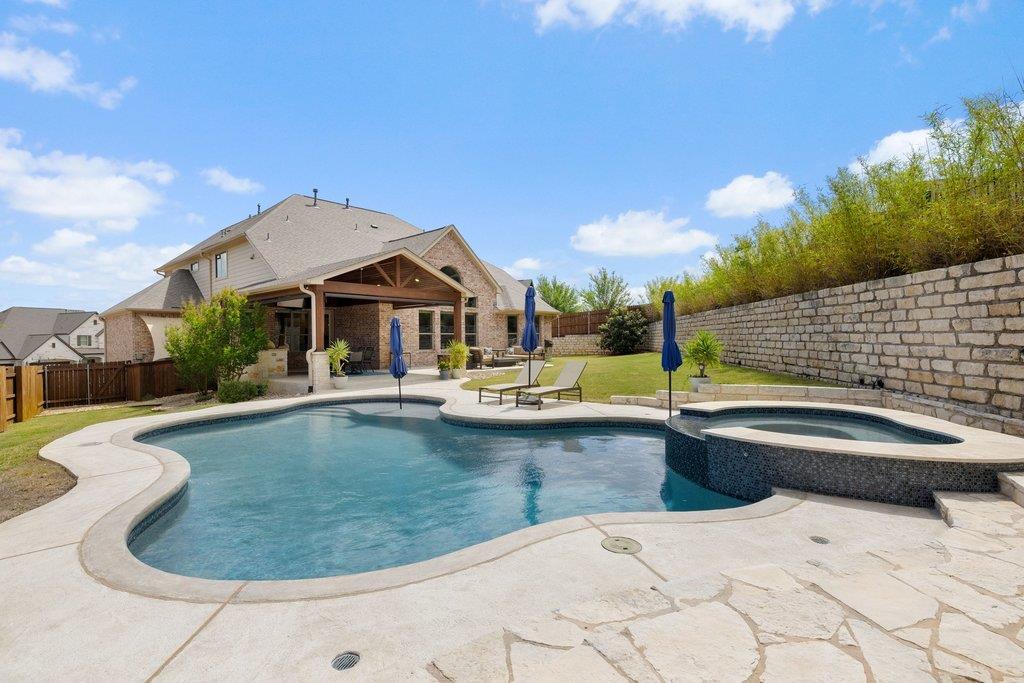 12333 Labrador Bay Ct, Austin, TX 78732