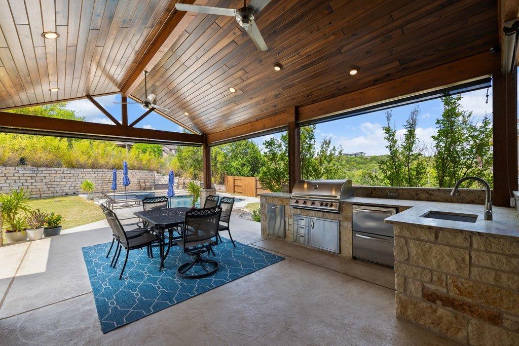 12333 Labrador Bay Ct, Austin, TX 78732