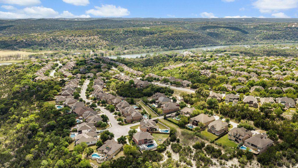 12333 Labrador Bay Ct, Austin, TX 78732