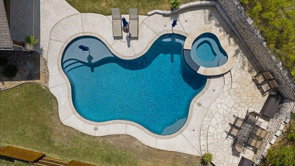 12333 Labrador Bay Ct, Austin, TX 78732