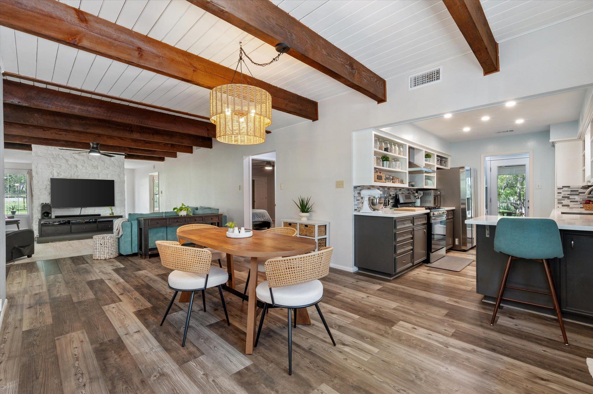 201 N Oak Hollow Rd, Georgetown, TX 78628