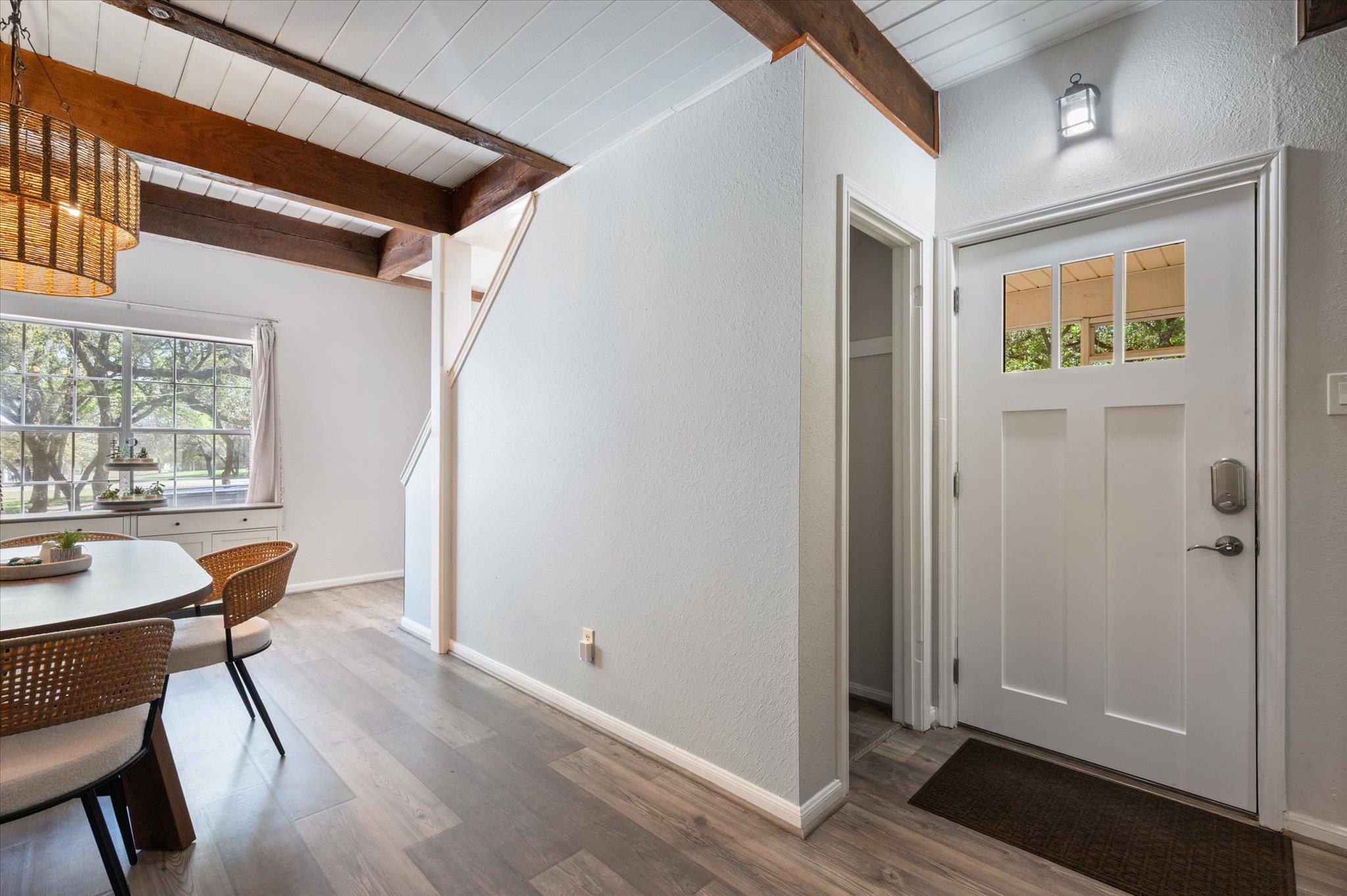 201 N Oak Hollow Rd, Georgetown, TX 78628