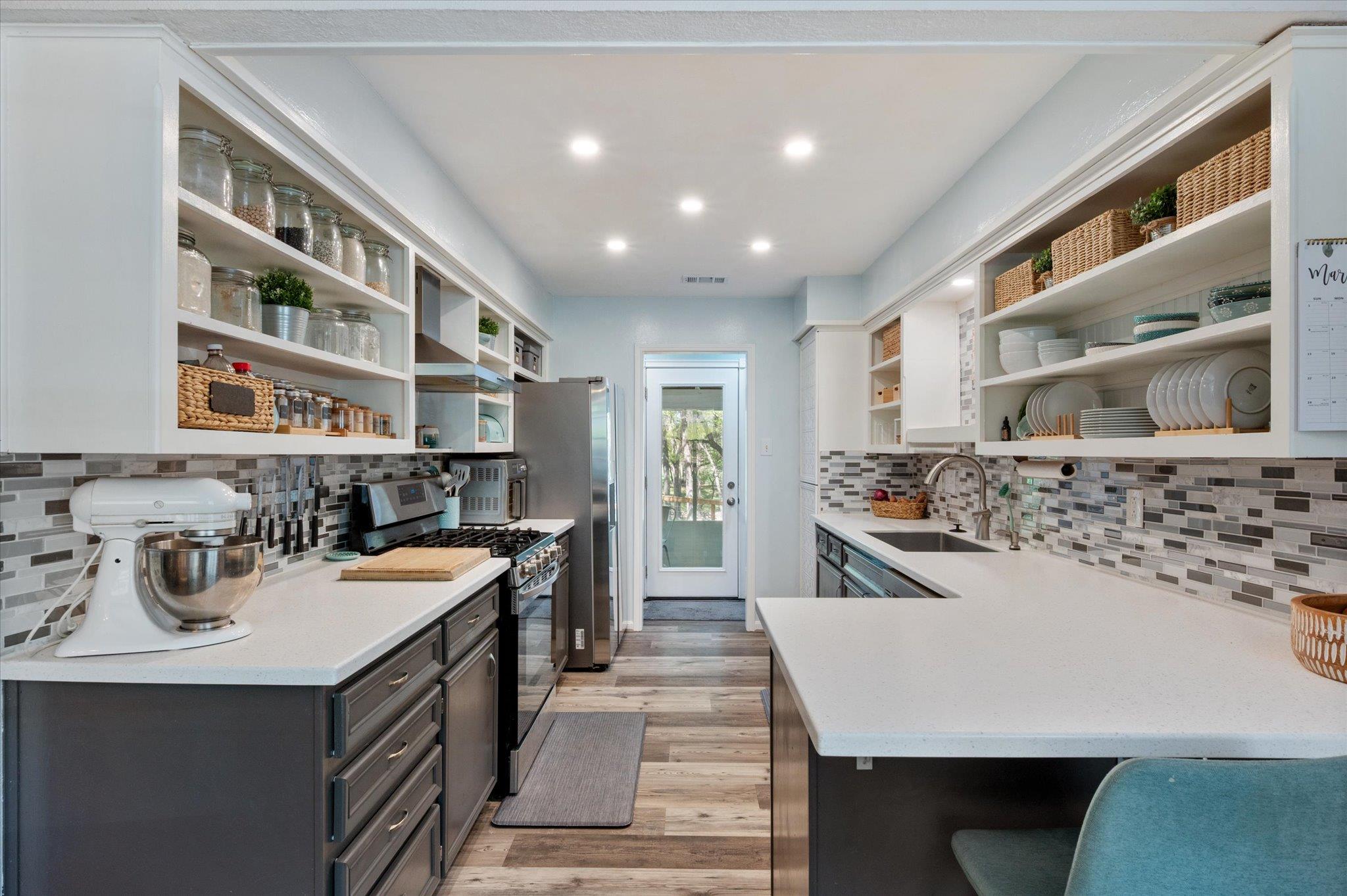 201 N Oak Hollow Rd, Georgetown, TX 78628