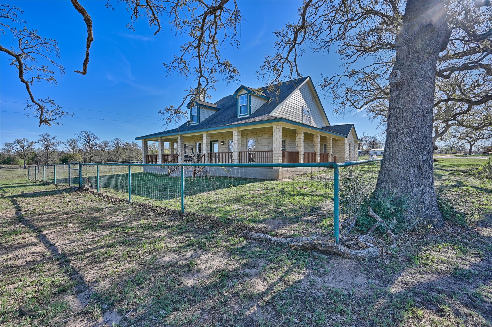 2069 E State Highway 21 # A, Paige, TX 78659