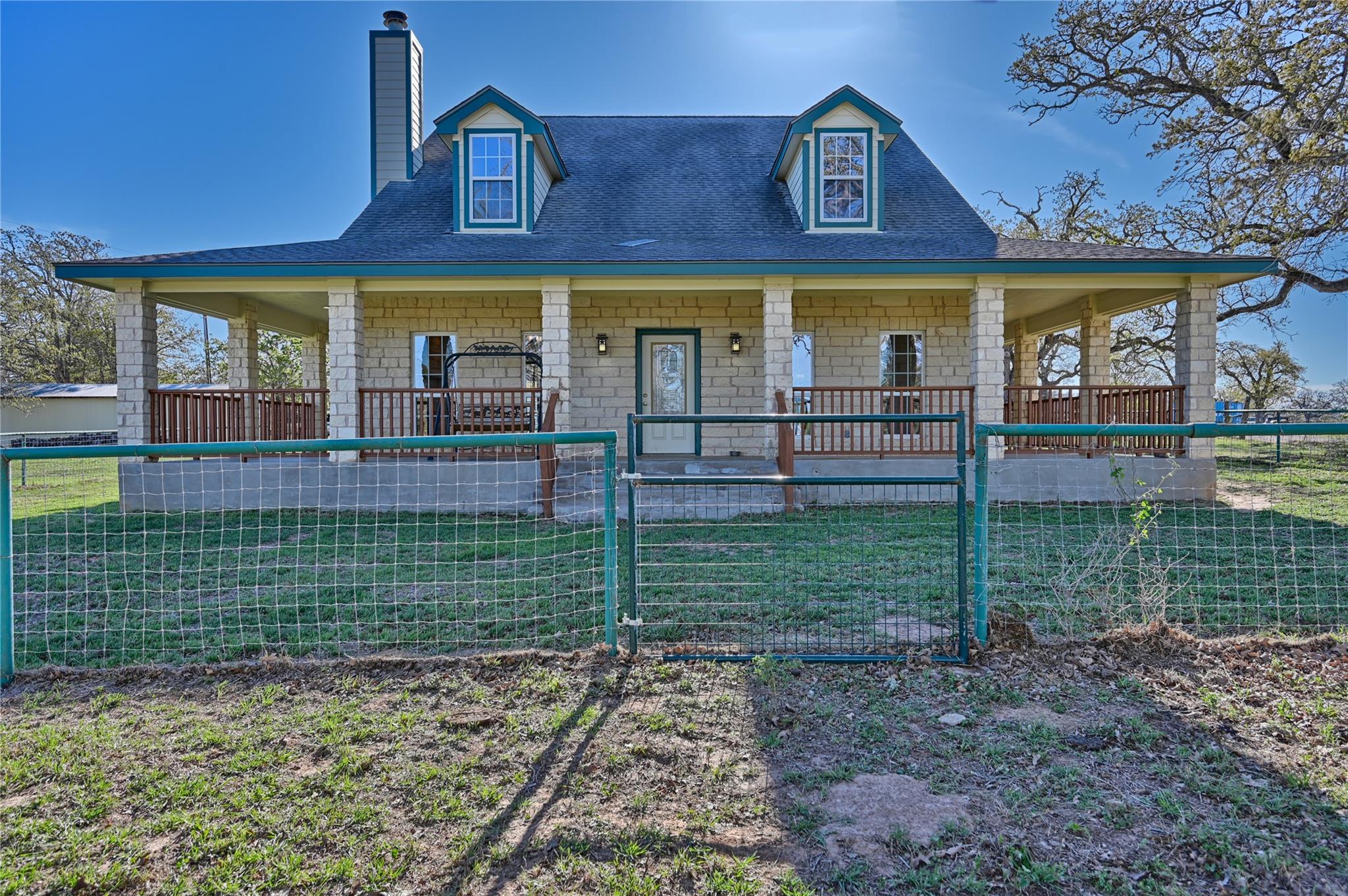 2069 E State Highway 21 # A, Paige, TX 78659