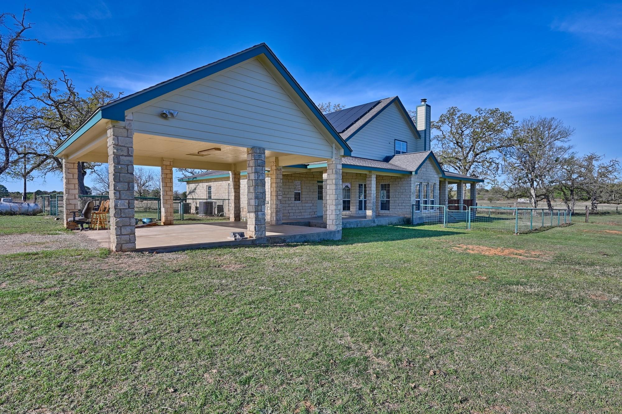 2069 E State Highway 21 # A, Paige, TX 78659