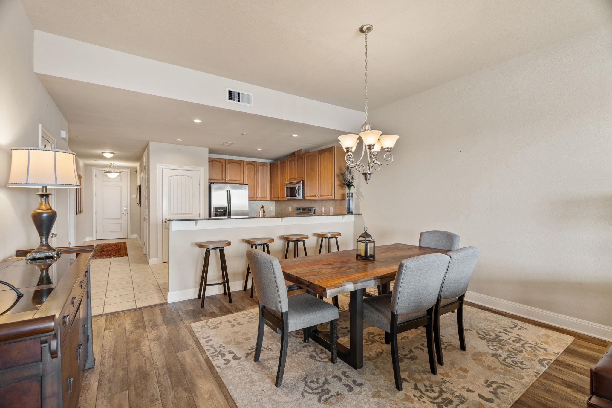 1001 The Cape # 44, Horseshoe Bay, TX 78657