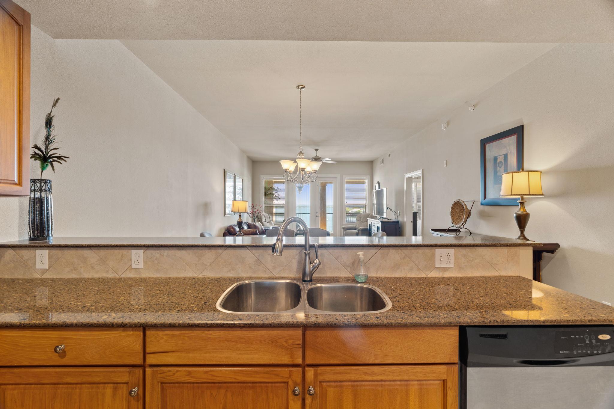 1001 The Cape # 44, Horseshoe Bay, TX 78657