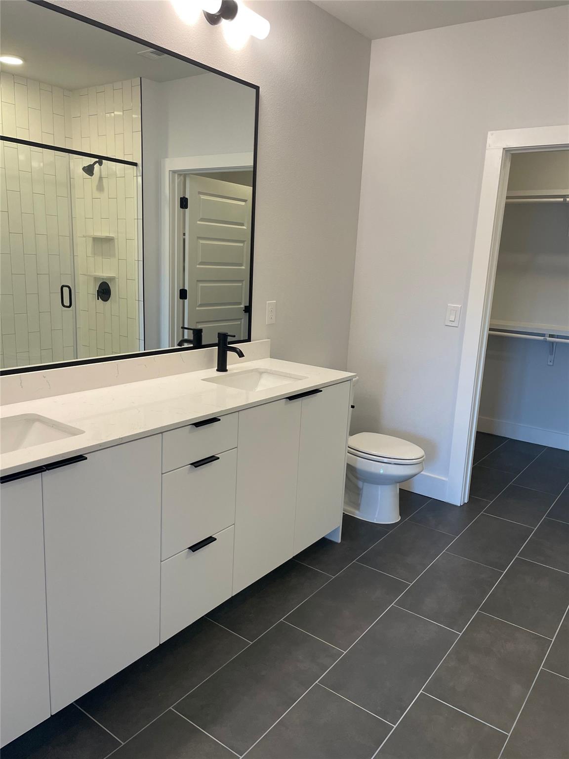 2500 W Longview St # 400, Austin, TX 78705