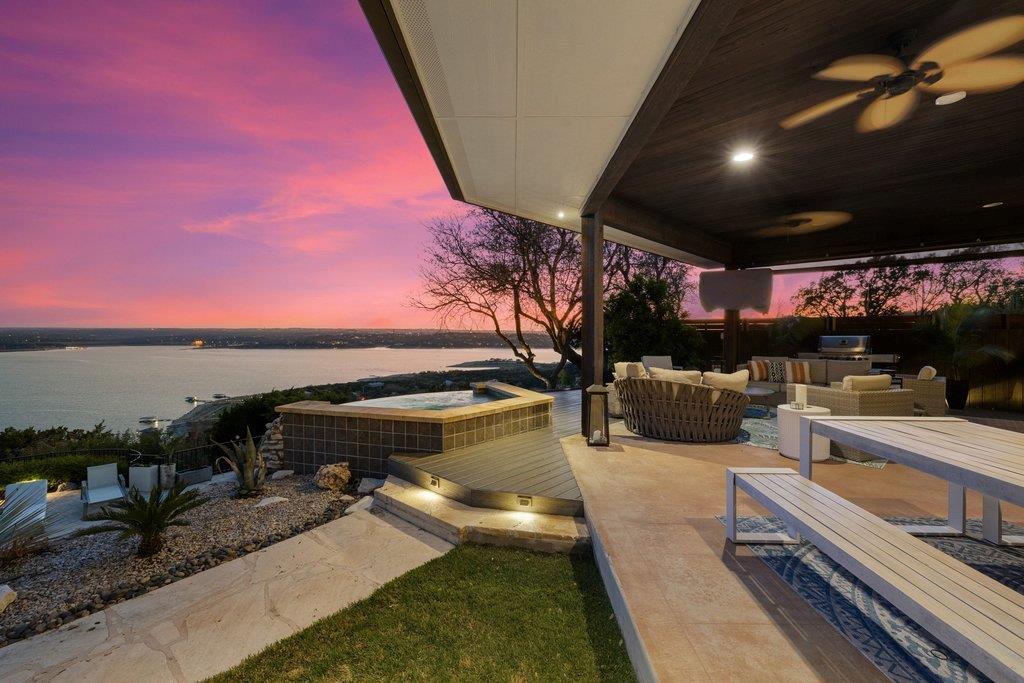 13907 Panorama Dr, Austin, TX 78732