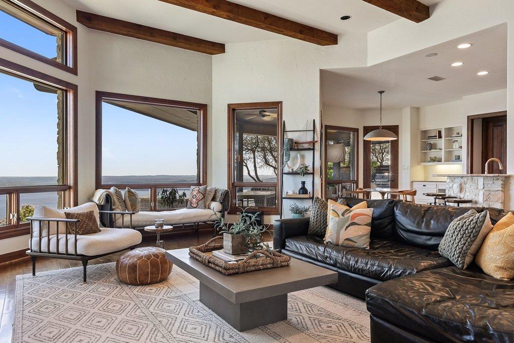 13907 Panorama Dr, Austin, TX 78732