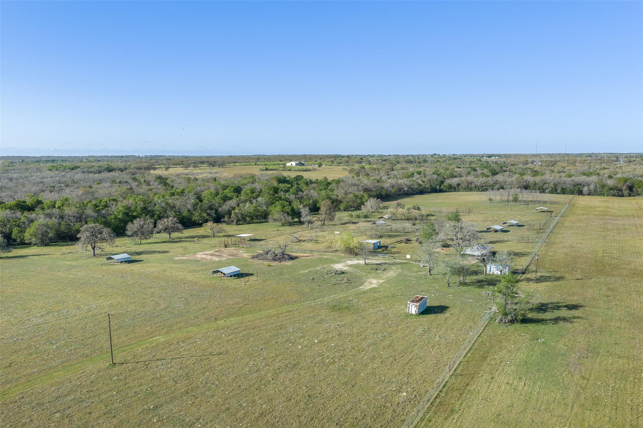 2313 E Us Highway 79, Rockdale, TX 76567
