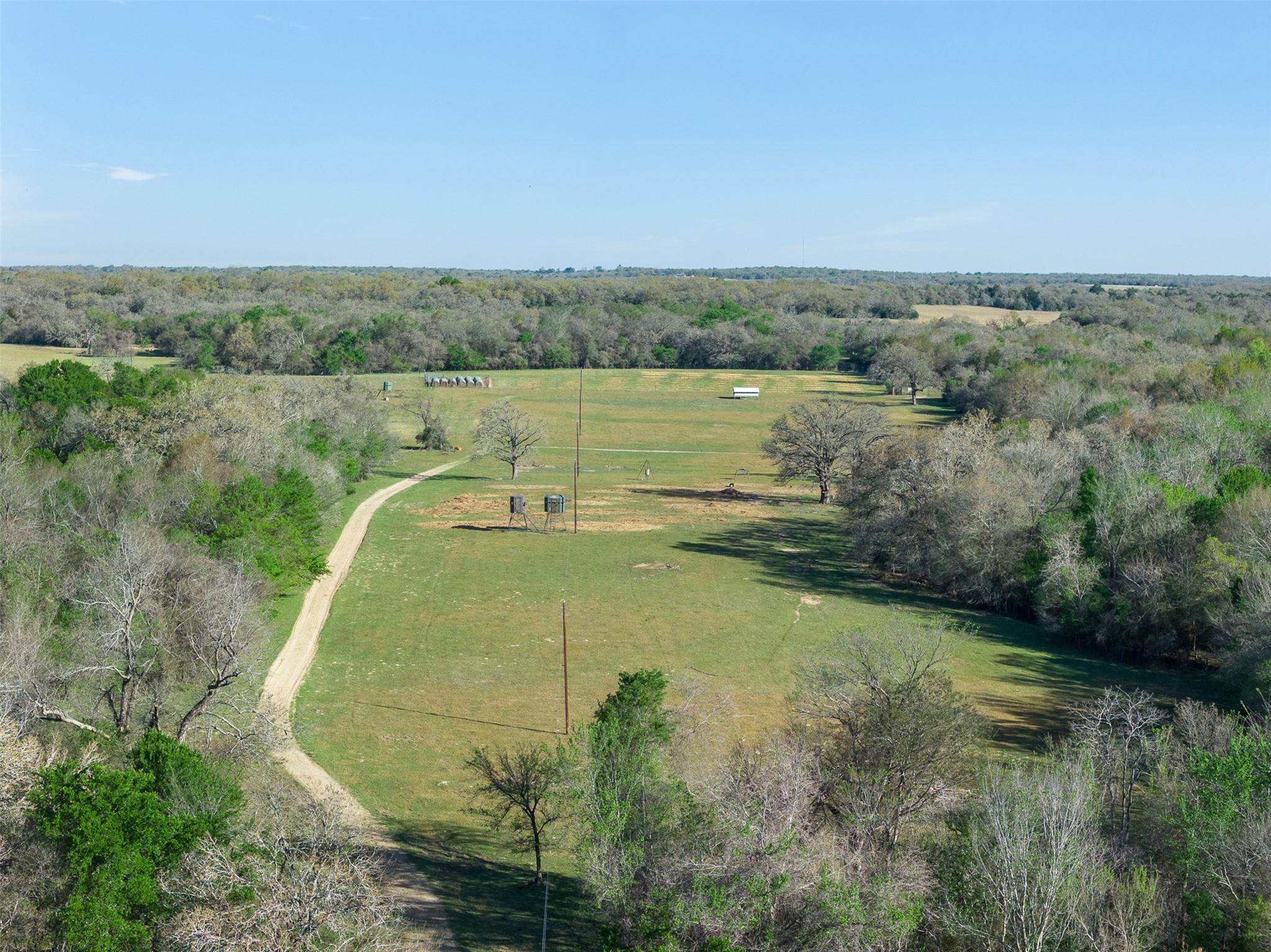 2313 E Us Highway 79, Rockdale, TX 76567