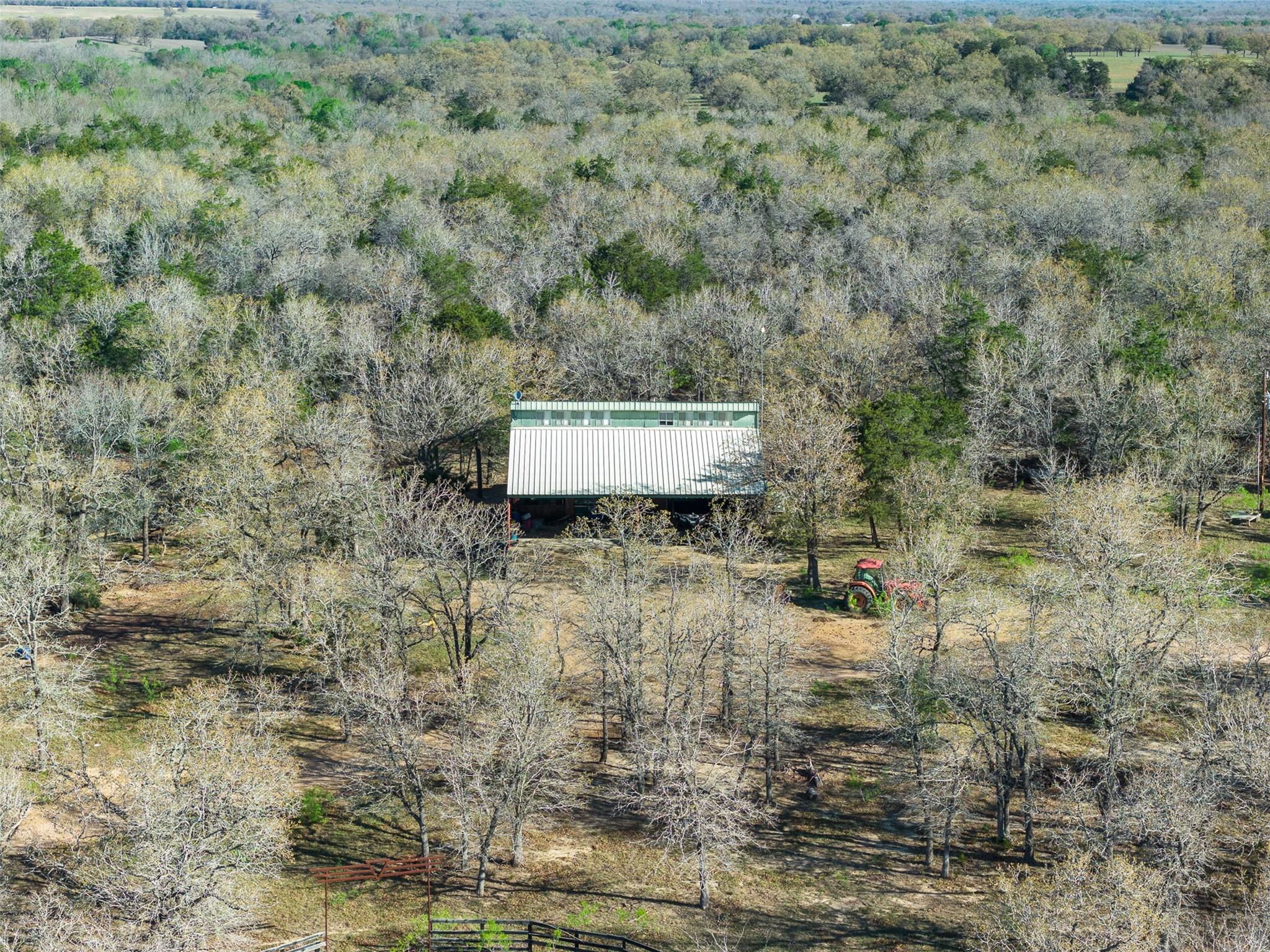 2313 E Us Highway 79, Rockdale, TX 76567