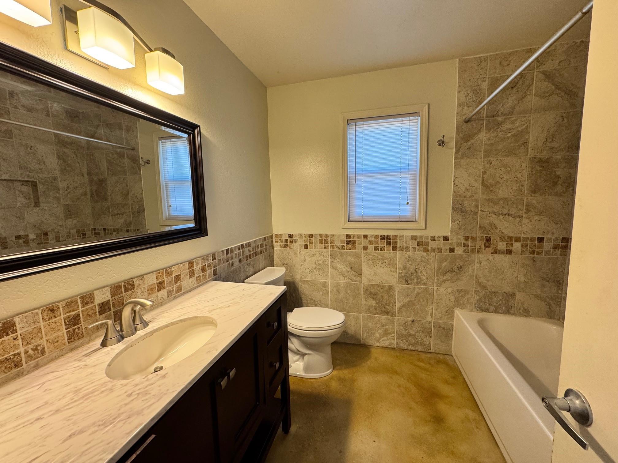 1311 Barbara Dr, San Marcos, TX 78666