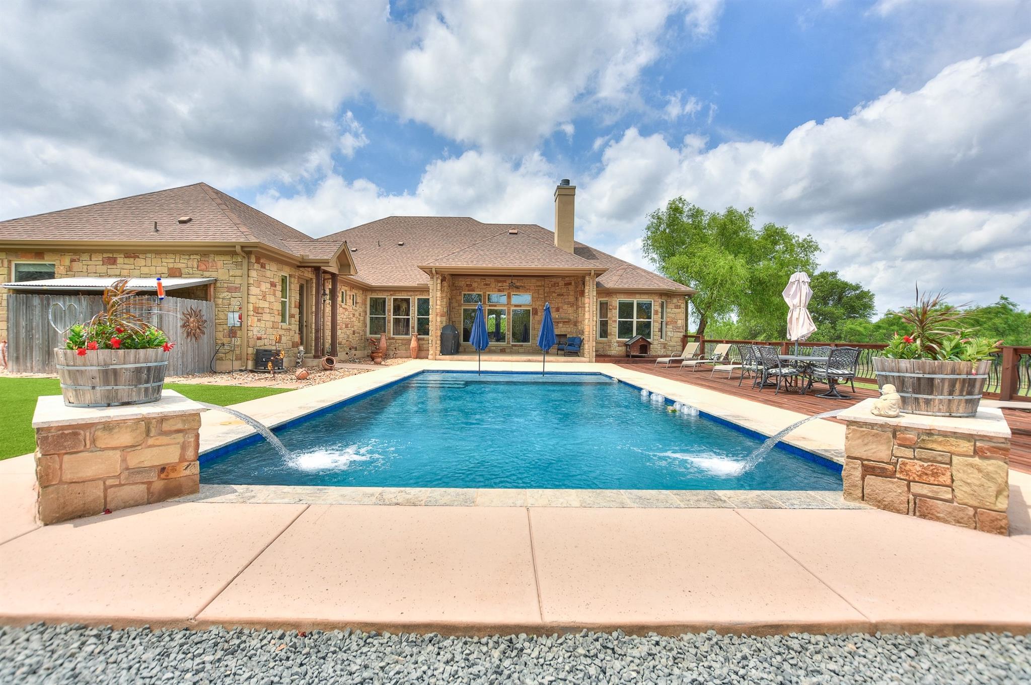 3738 County Road 258, Liberty Hill, TX 78642