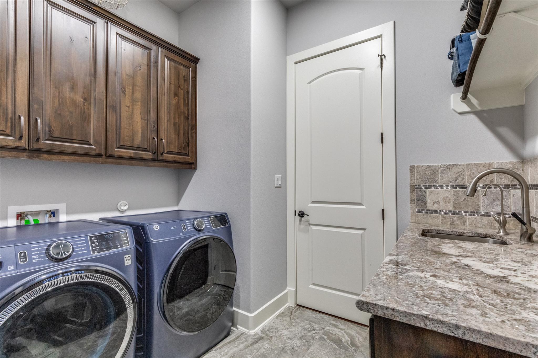 3738 County Road 258, Liberty Hill, TX 78642