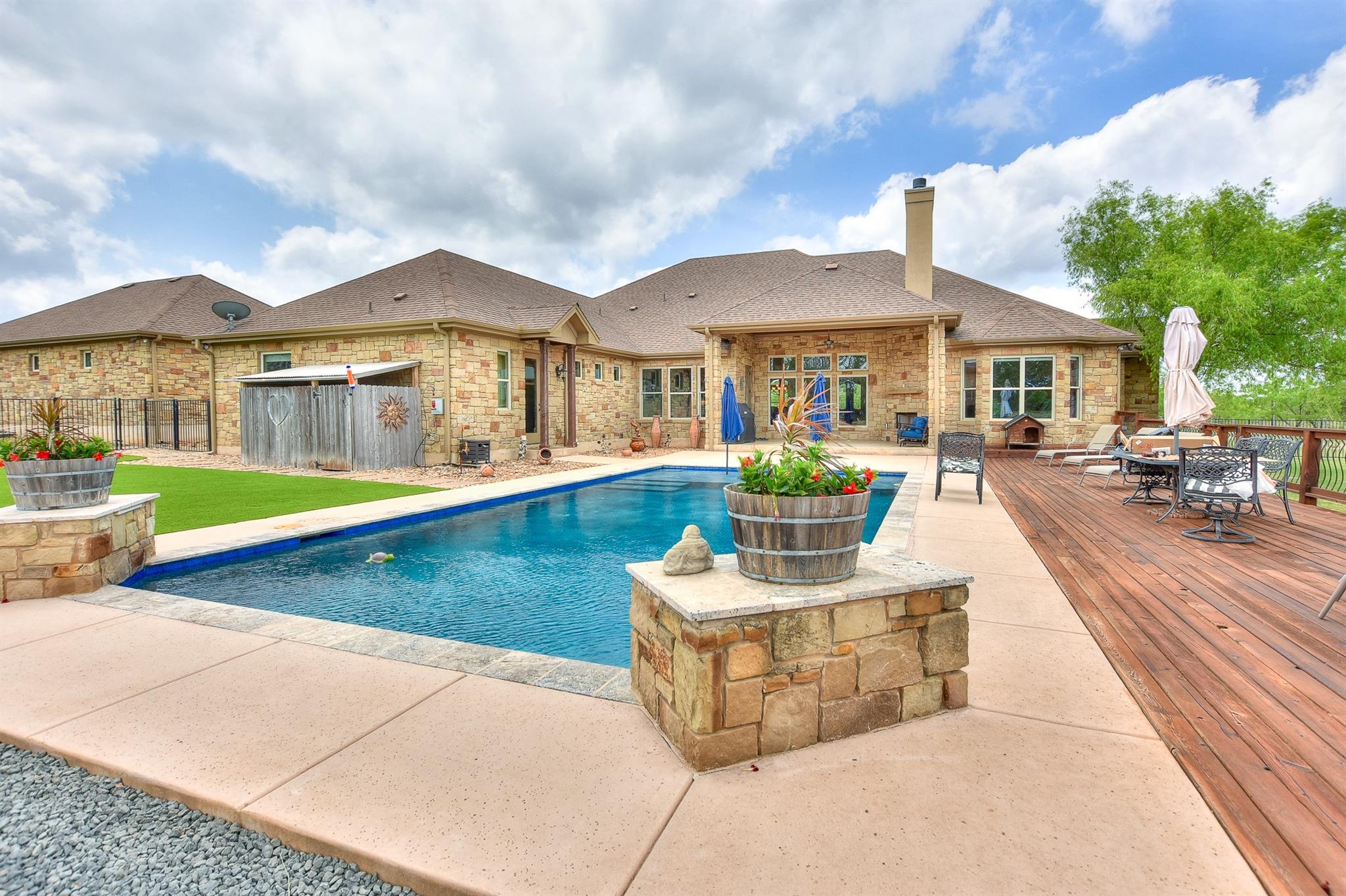 3738 County Road 258, Liberty Hill, TX 78642