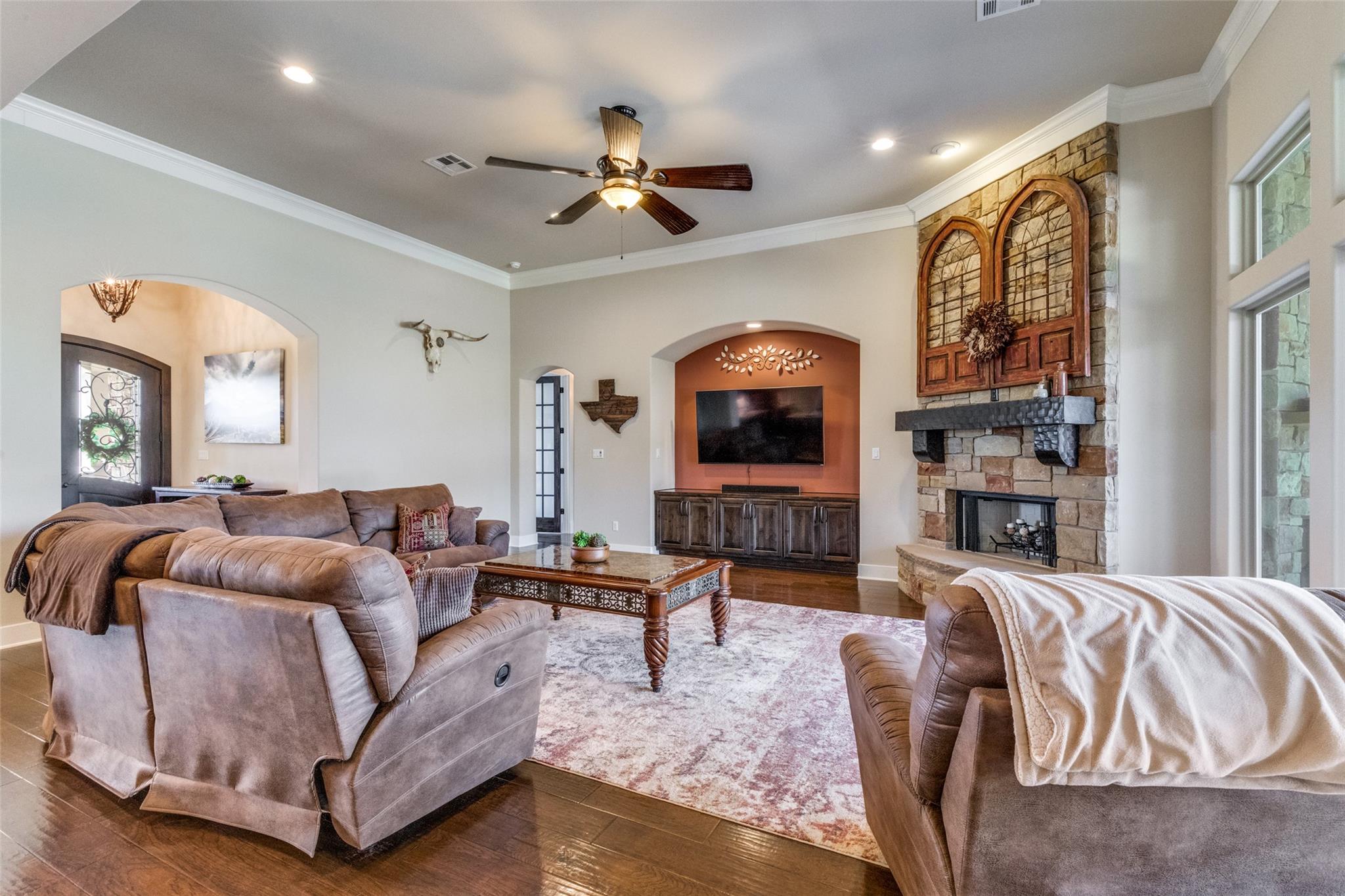 3738 County Road 258, Liberty Hill, TX 78642