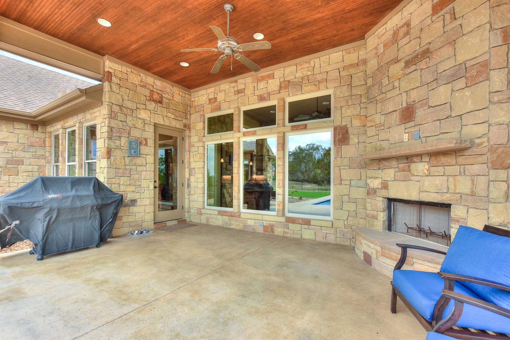 3738 County Road 258, Liberty Hill, TX 78642