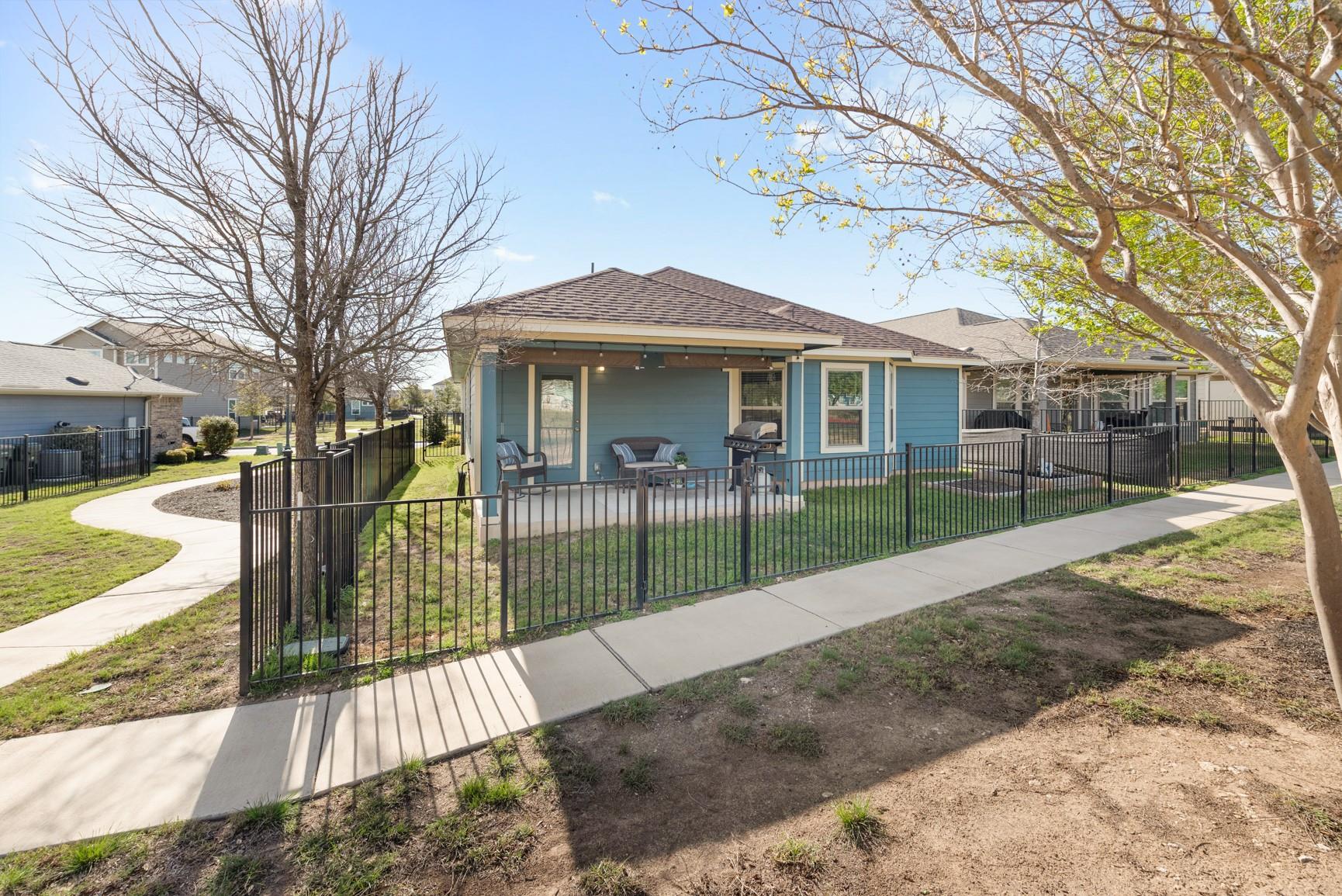 131 Rains, Kyle, TX 78640