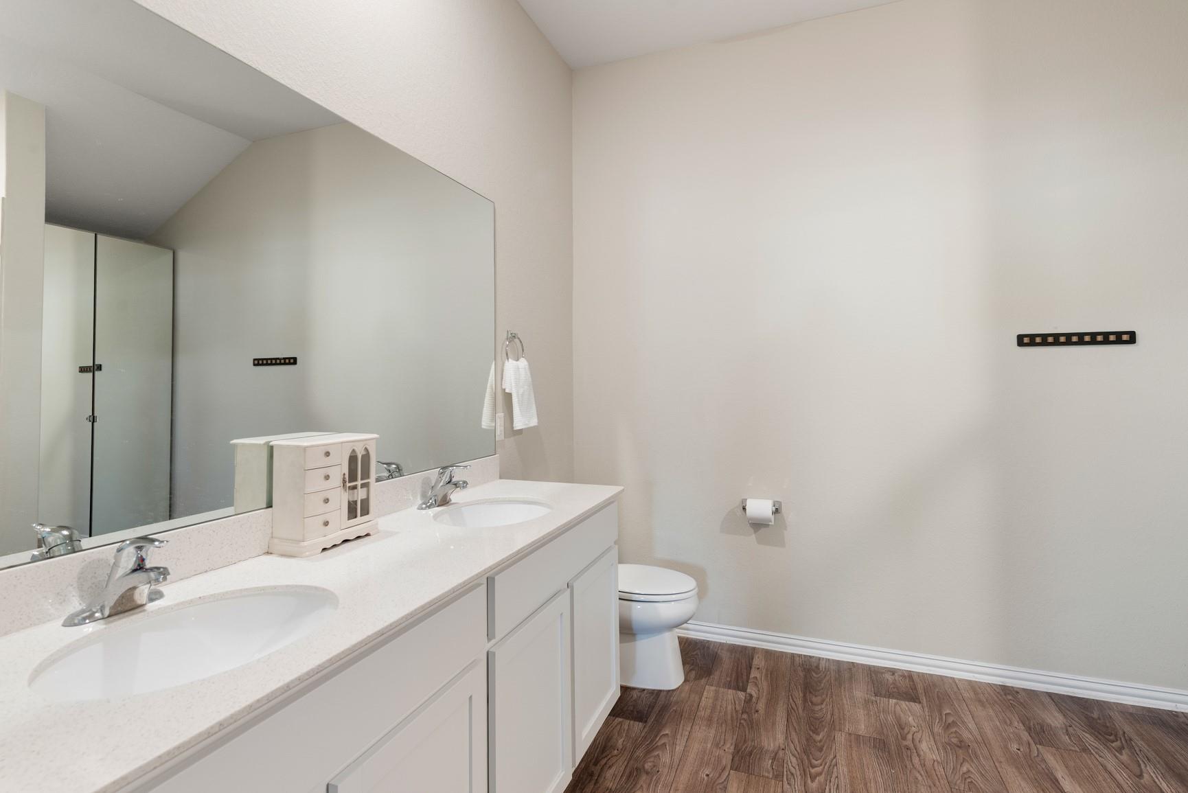 131 Rains, Kyle, TX 78640