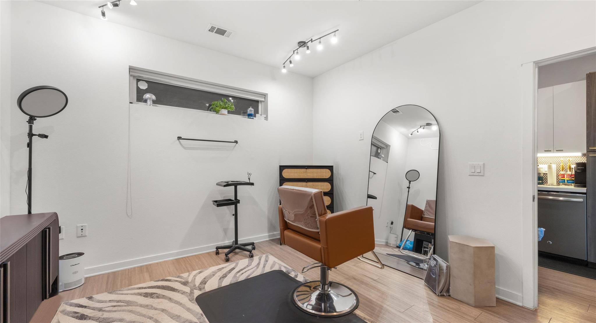 4361 S Congress Ave # 103, Austin, TX 78745