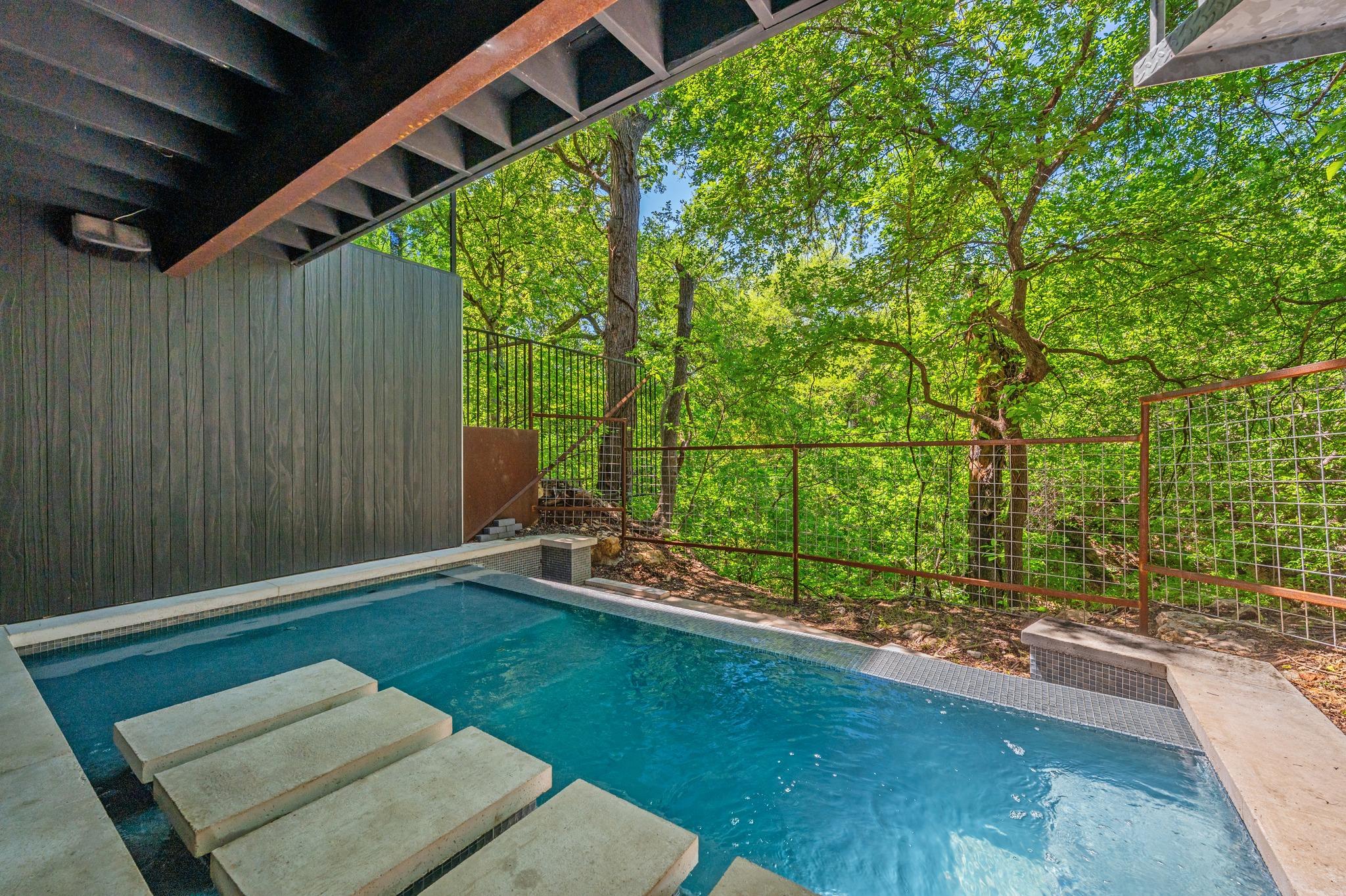 700 Jessie St, Austin, TX 78704