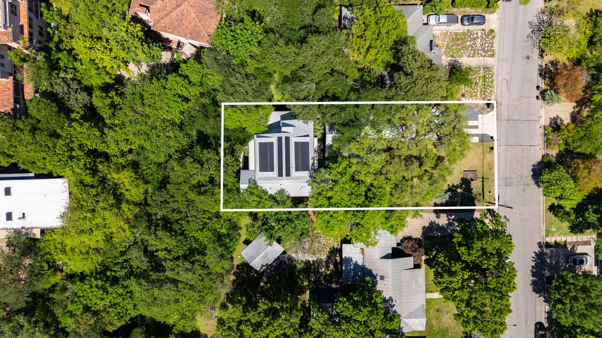 700 Jessie St, Austin, TX 78704