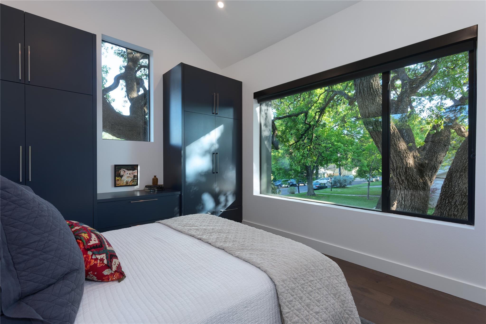 700 Jessie St, Austin, TX 78704