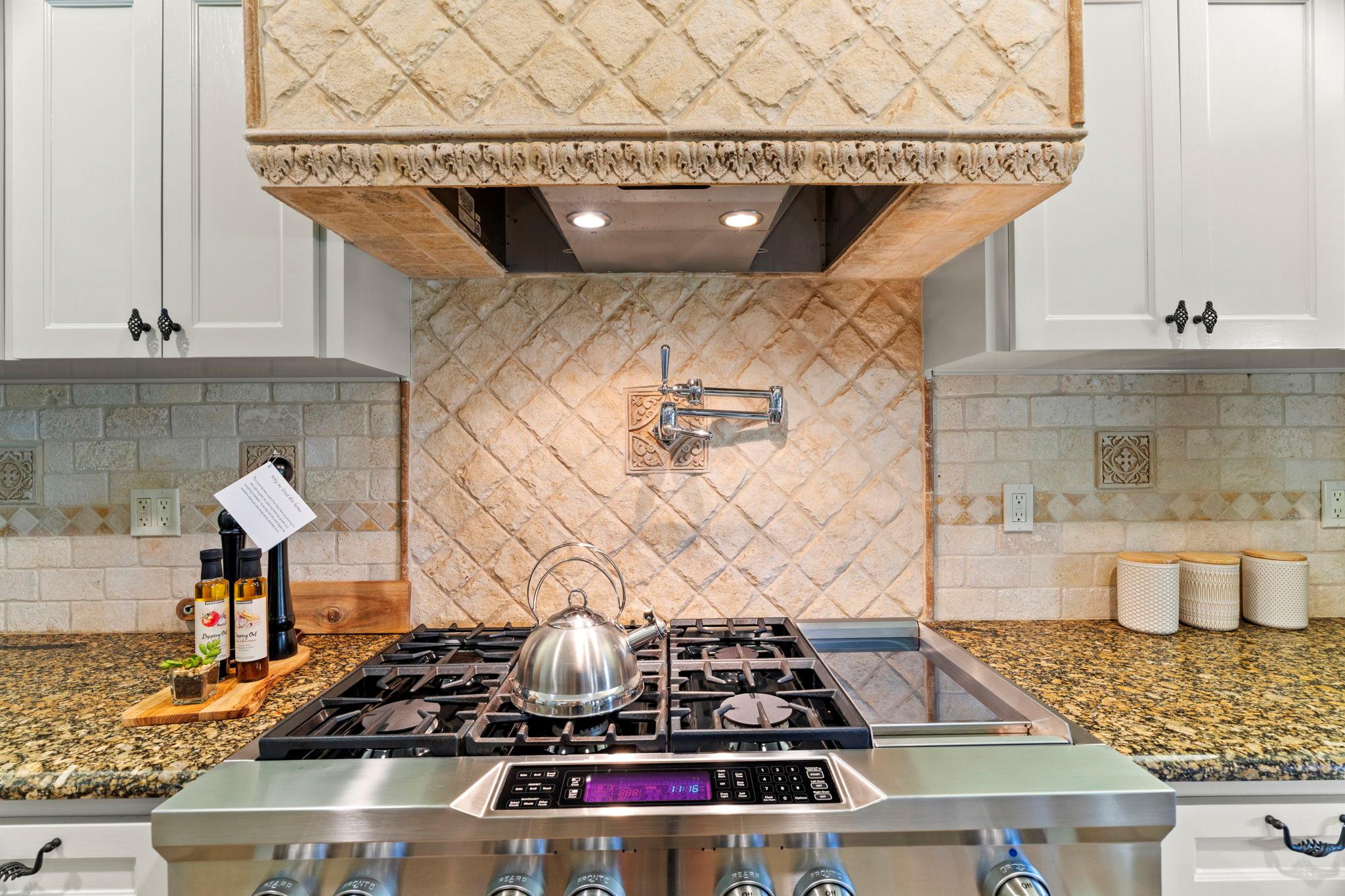 2180 La Ventana Pkwy, Driftwood, TX 78619