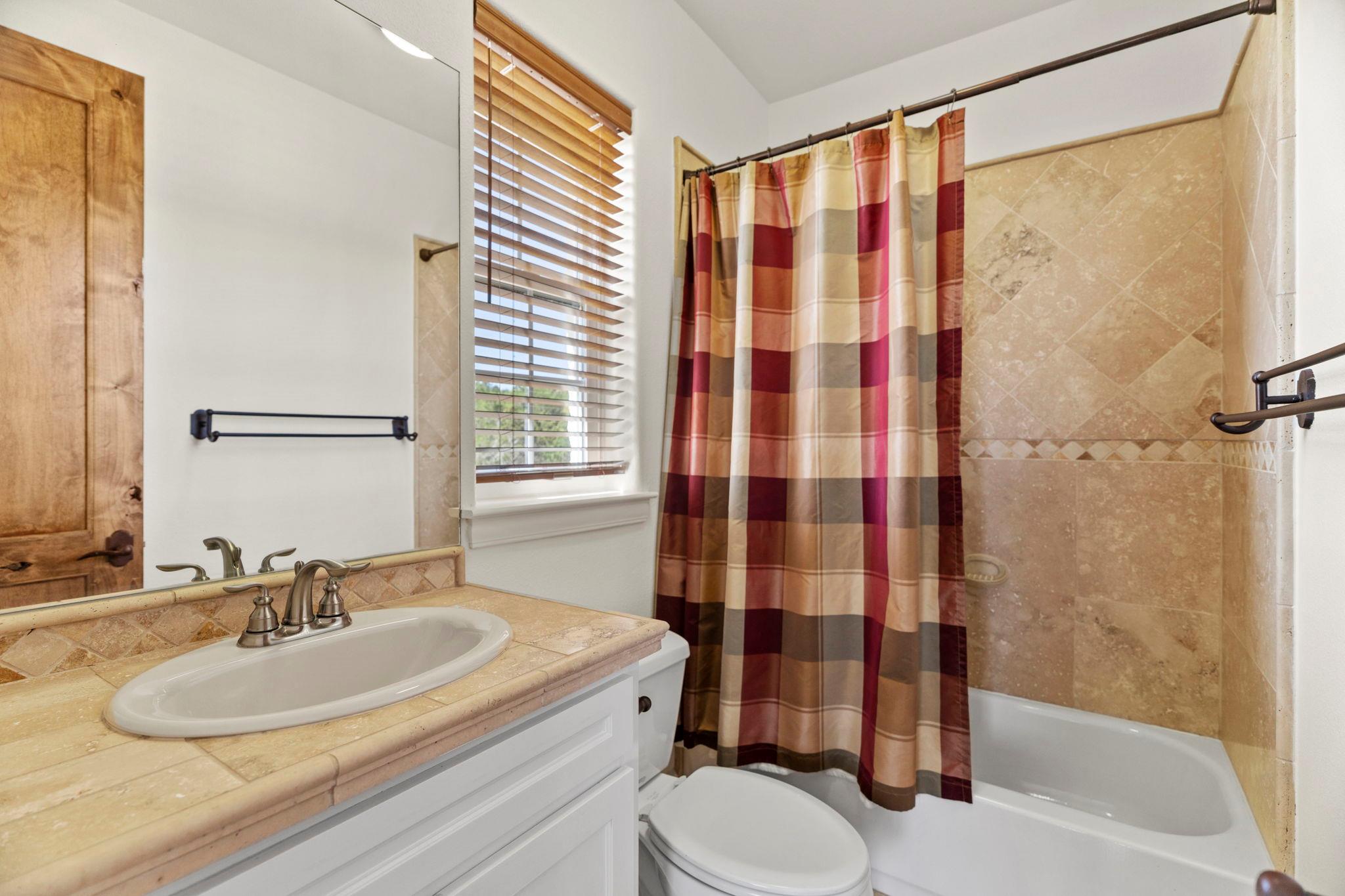 2180 La Ventana Pkwy, Driftwood, TX 78619