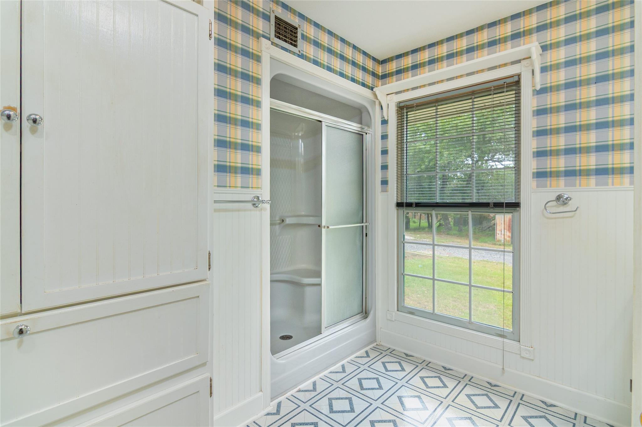 2981 Vivroux Ranch Rd, Seguin, TX 78155