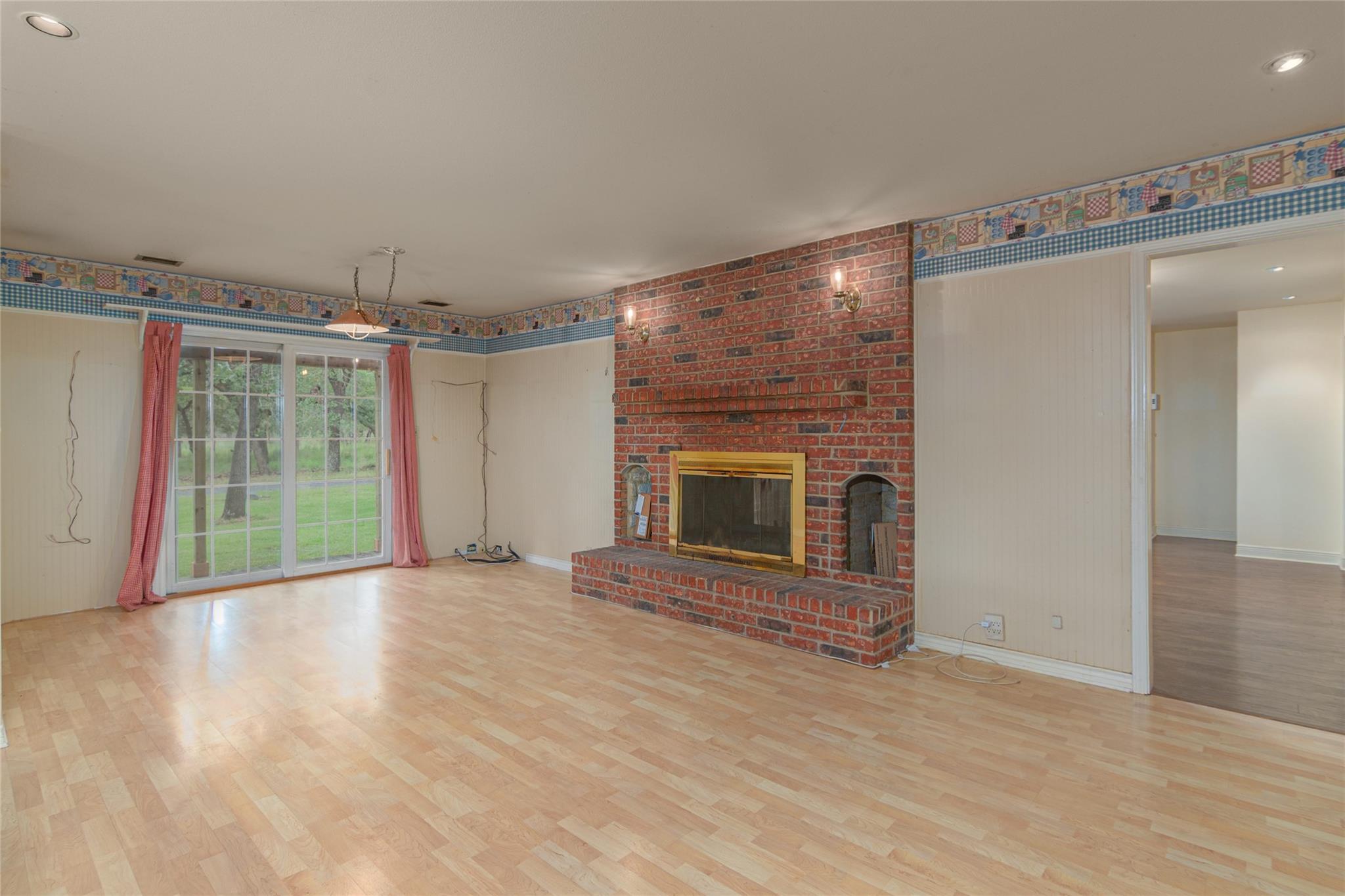 2981 Vivroux Ranch Rd, Seguin, TX 78155