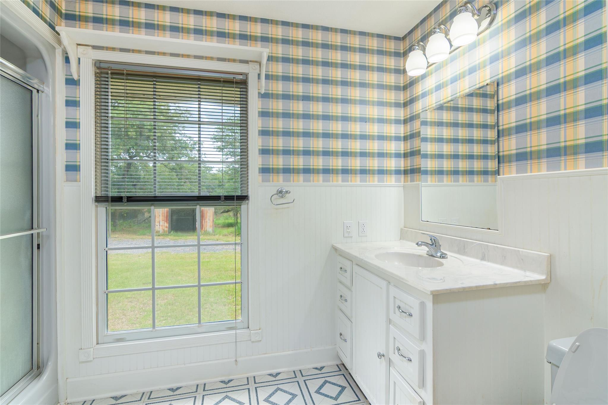 2981 Vivroux Ranch Rd, Seguin, TX 78155