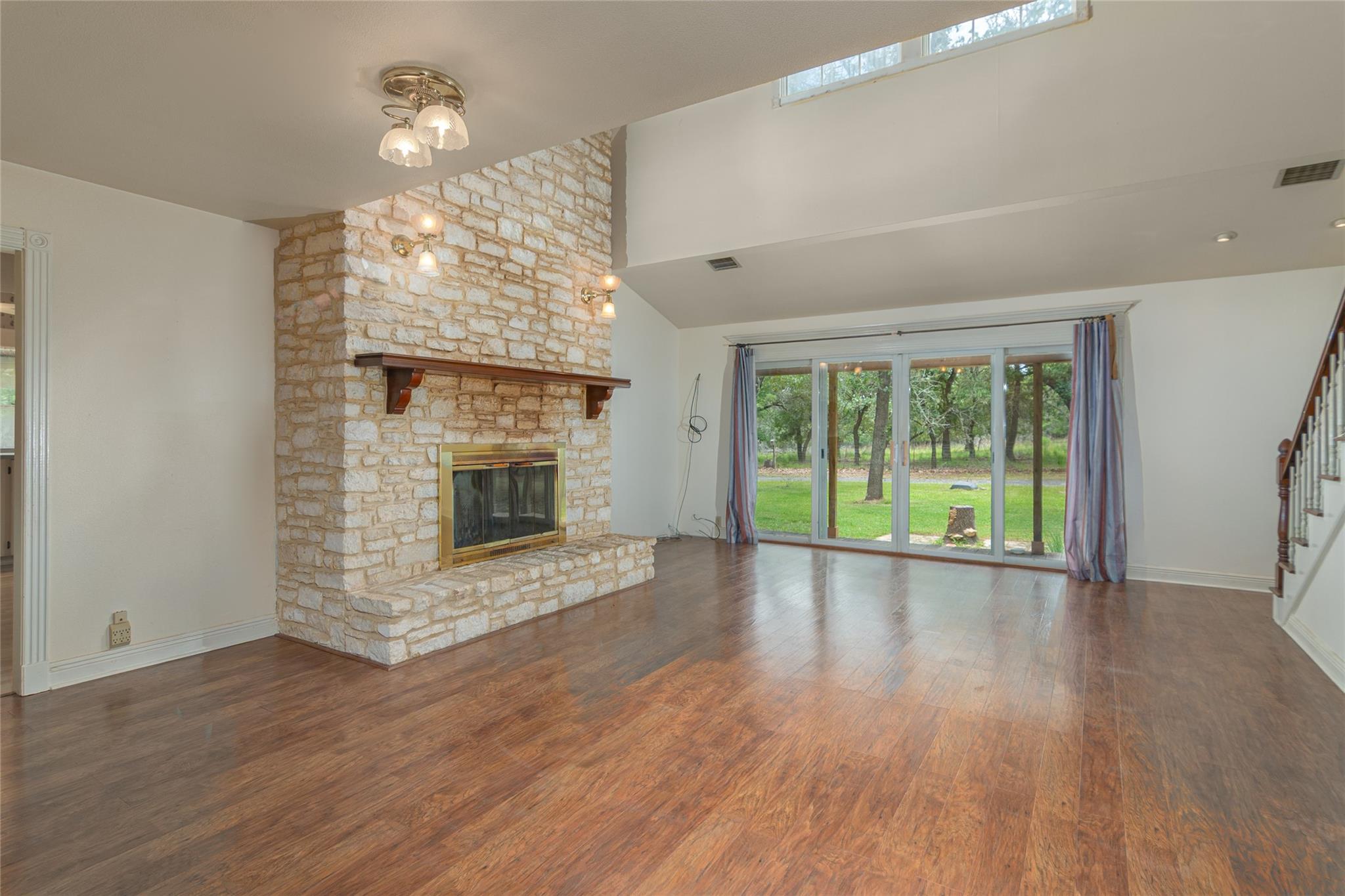 2981 Vivroux Ranch Rd, Seguin, TX 78155