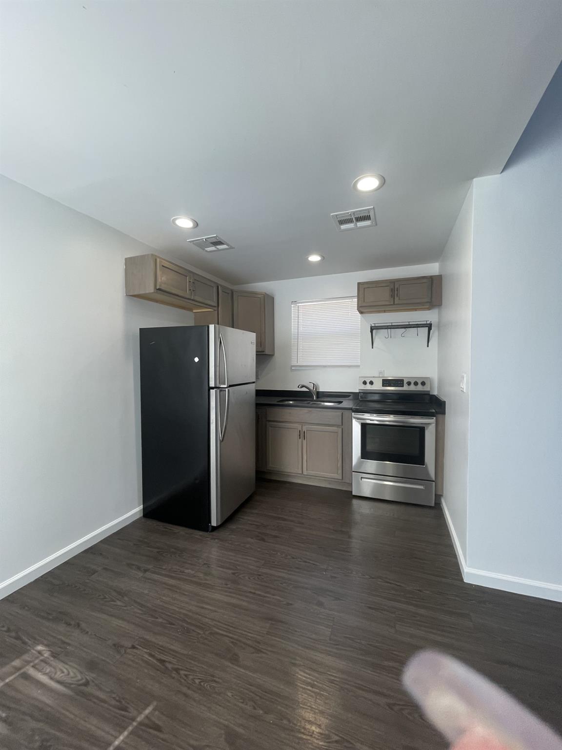 160 Pope Bnd S # D, Cedar Creek, TX 78612