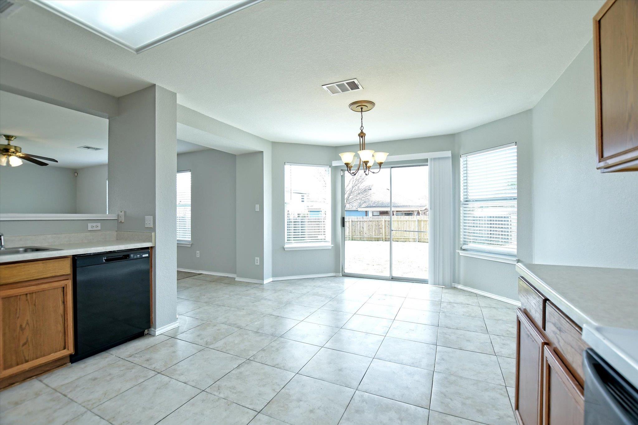 102 Blanco Woods Blvd, Elgin, TX 78621