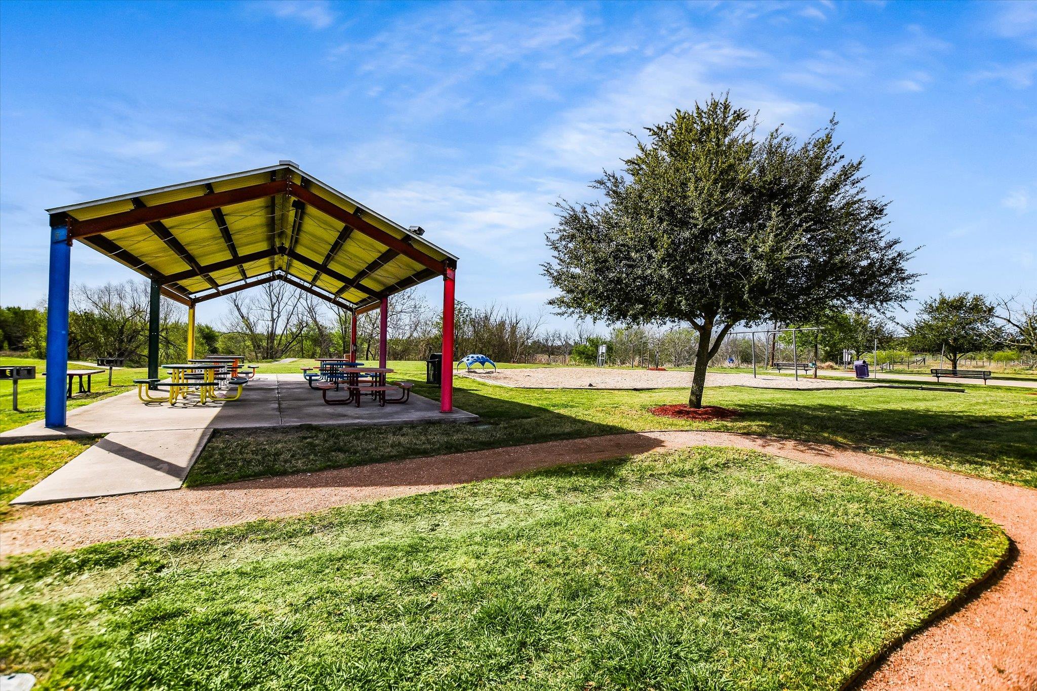 102 Blanco Woods Blvd, Elgin, TX 78621