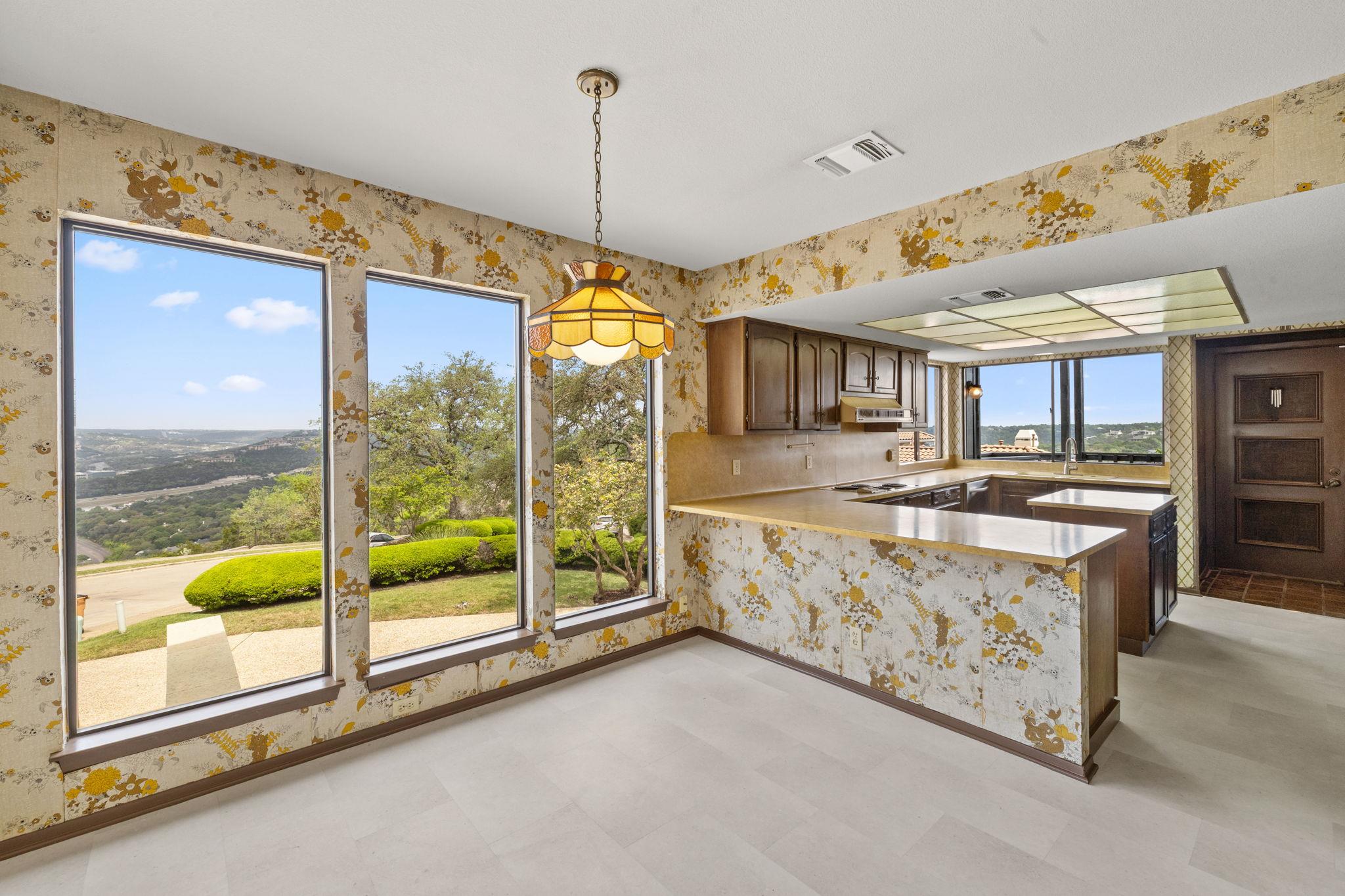 4700 Cat Mountain Dr, Austin, TX 78731