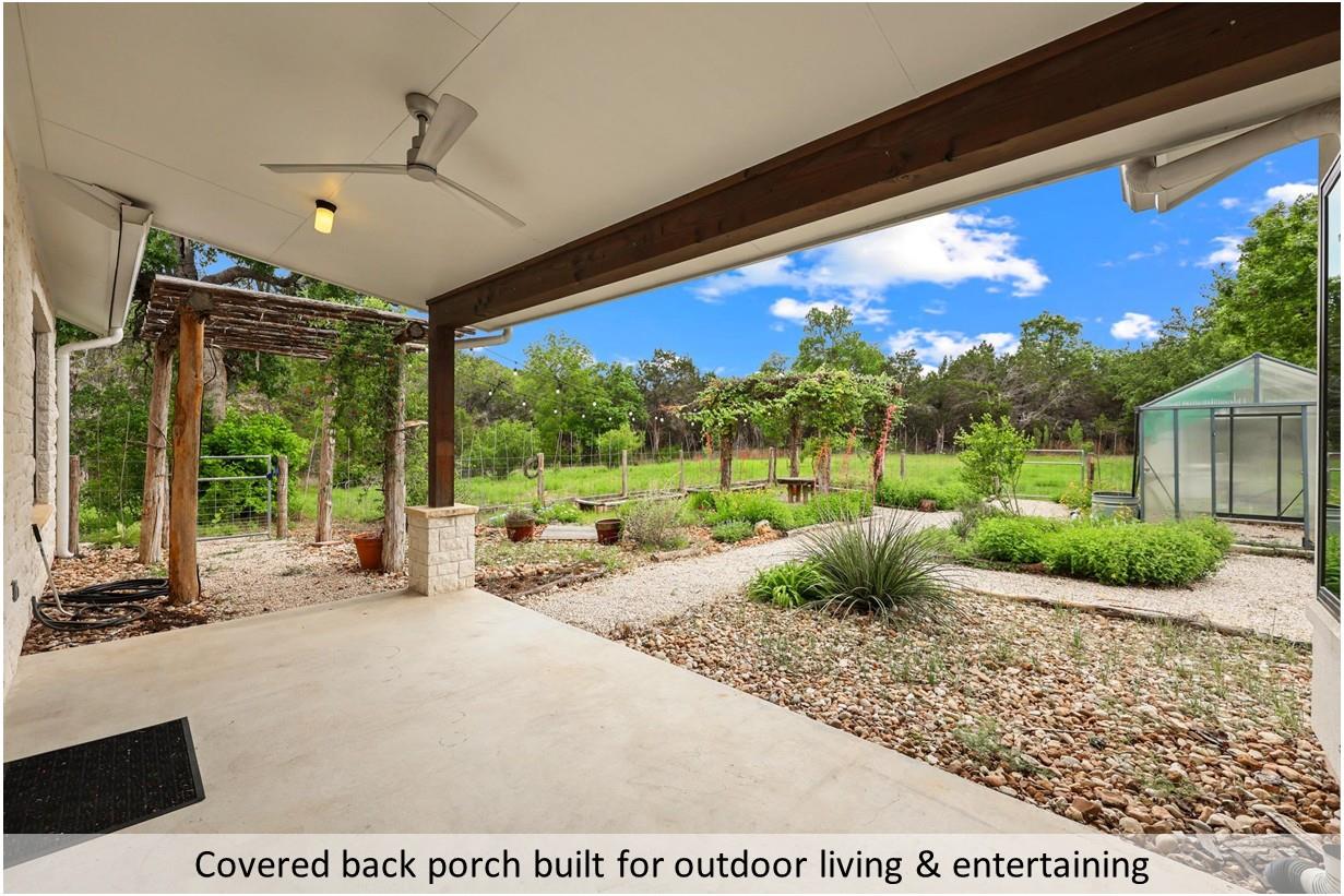 408 Stonegate Ln, Dripping Springs, TX 78620