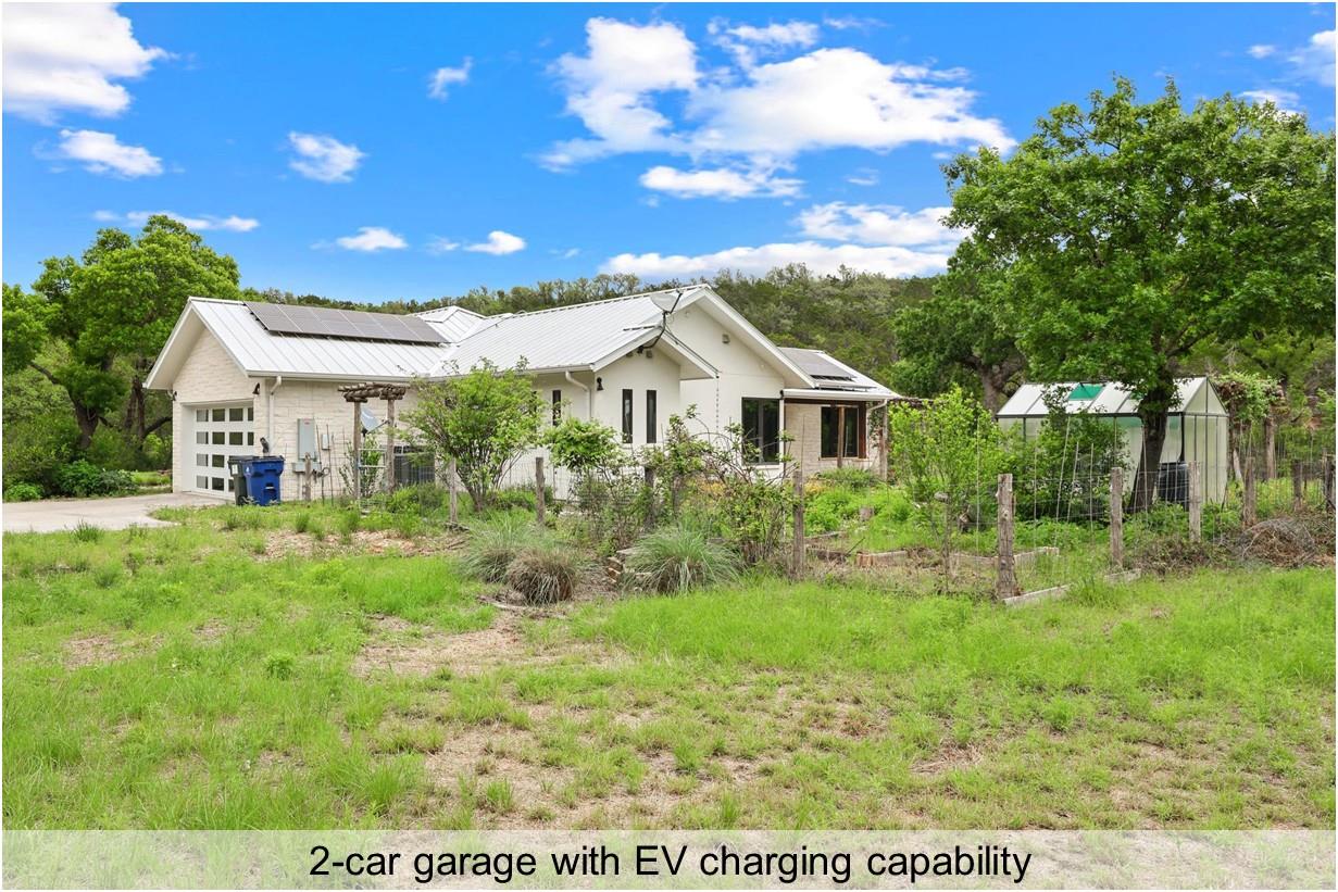 408 Stonegate Ln, Dripping Springs, TX 78620