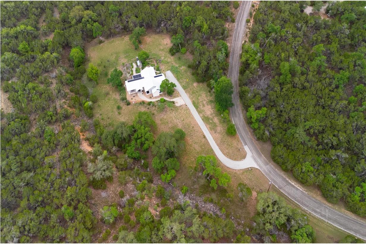 408 Stonegate Ln, Dripping Springs, TX 78620