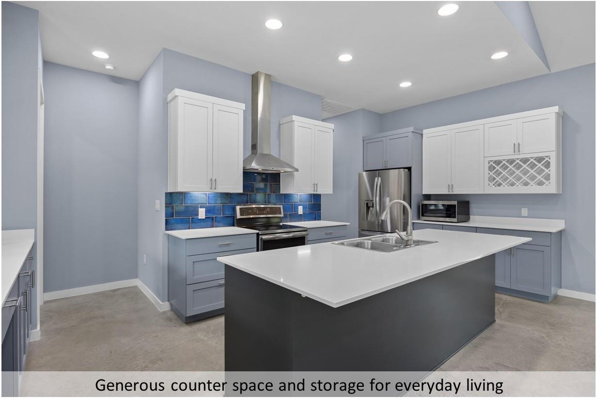 408 Stonegate Ln, Dripping Springs, TX 78620