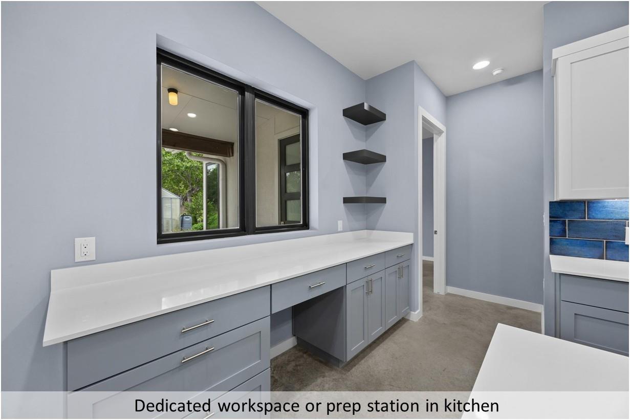 408 Stonegate Ln, Dripping Springs, TX 78620