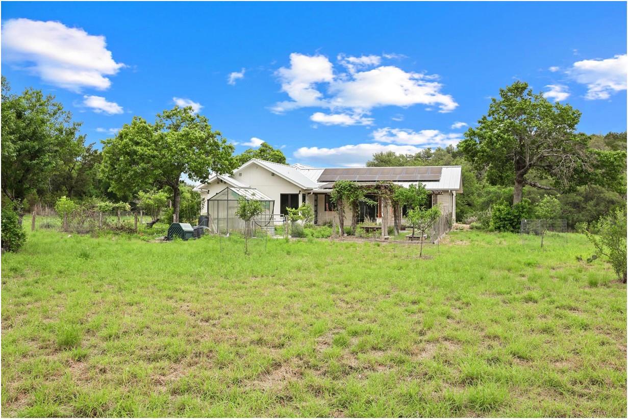 408 Stonegate Ln, Dripping Springs, TX 78620