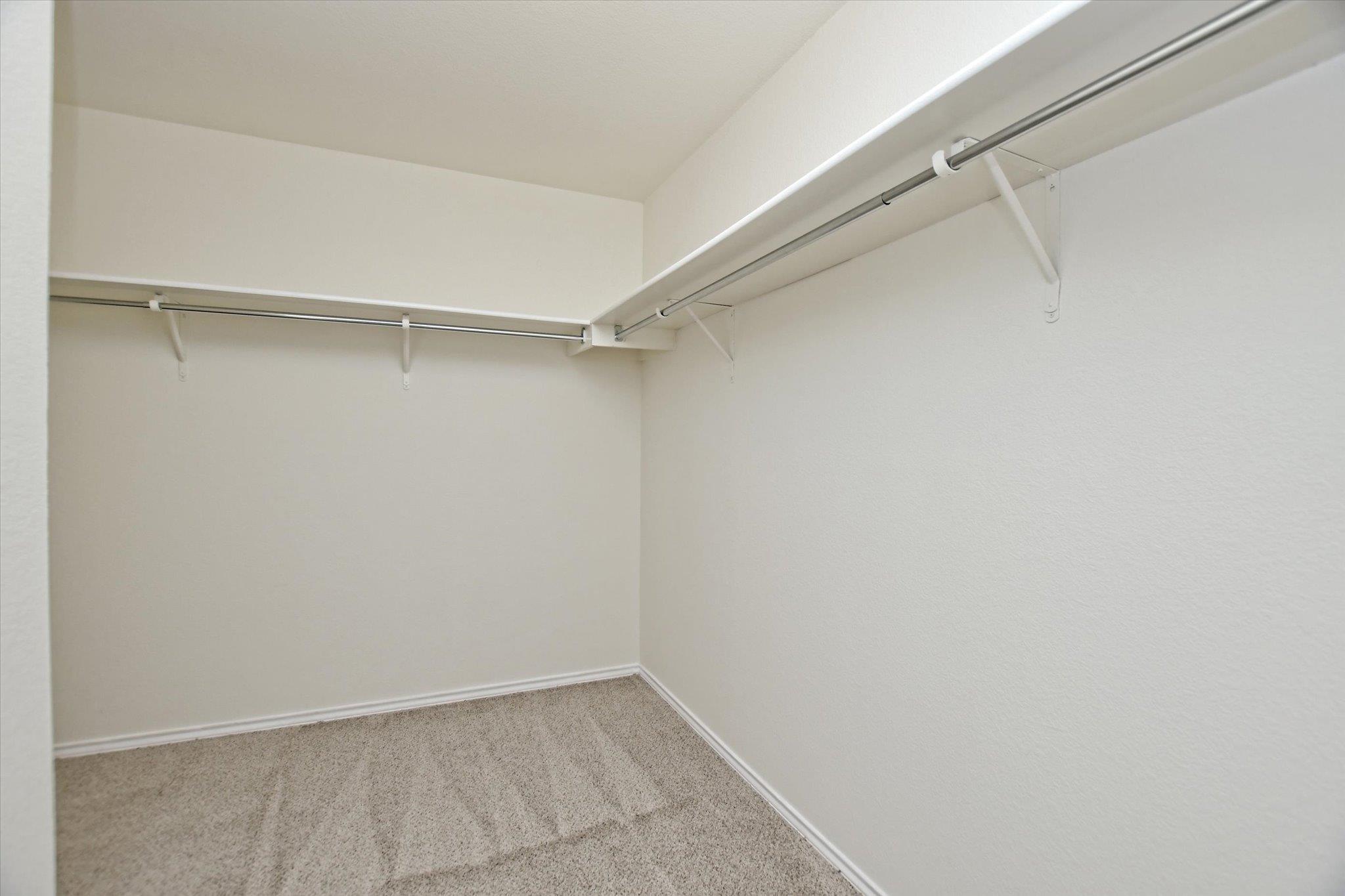 102 Blanco Woods Blvd, Elgin, TX 78621