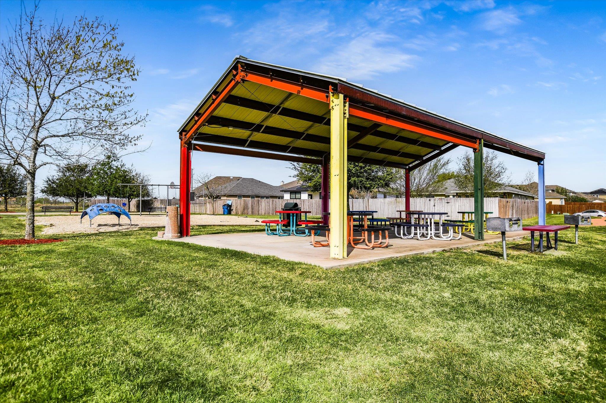 102 Blanco Woods Blvd, Elgin, TX 78621