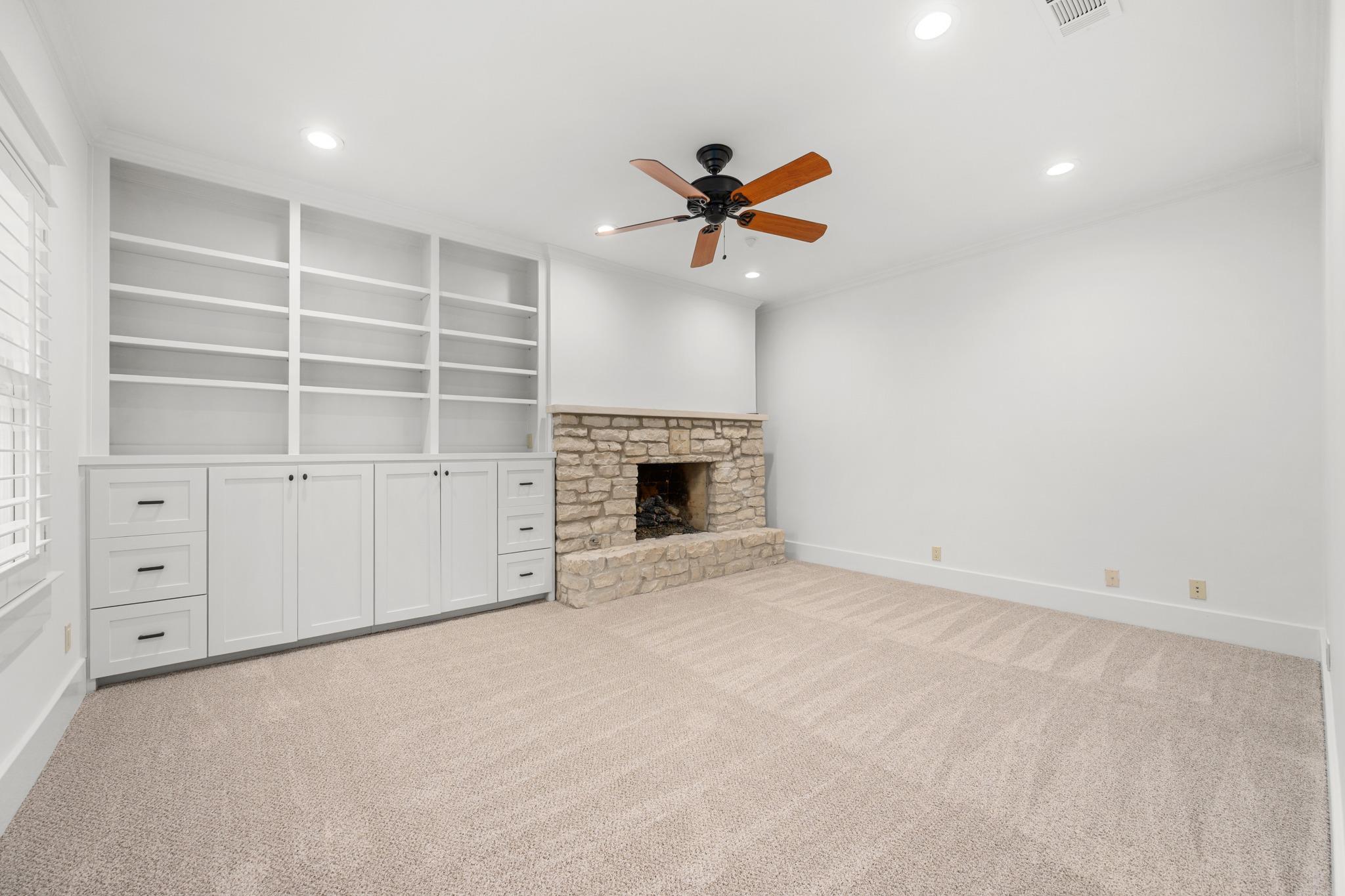 1301 Kent Ln, Austin, TX 78703