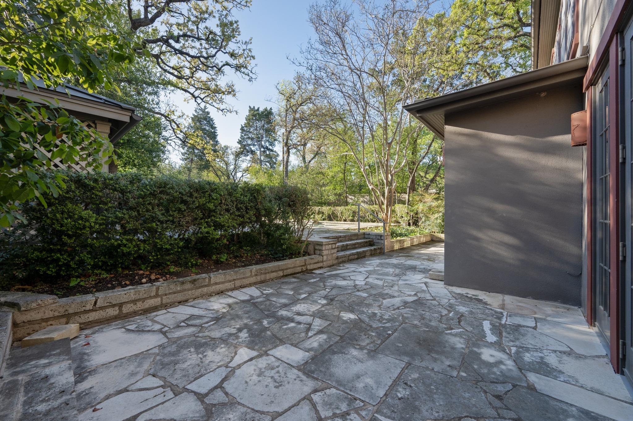 1301 Kent Ln, Austin, TX 78703